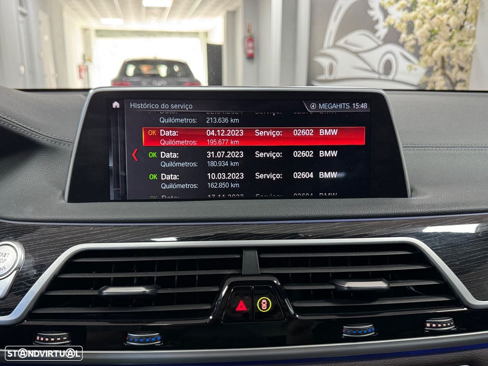 BMW 740 d xDrive Pack M Auto - 42