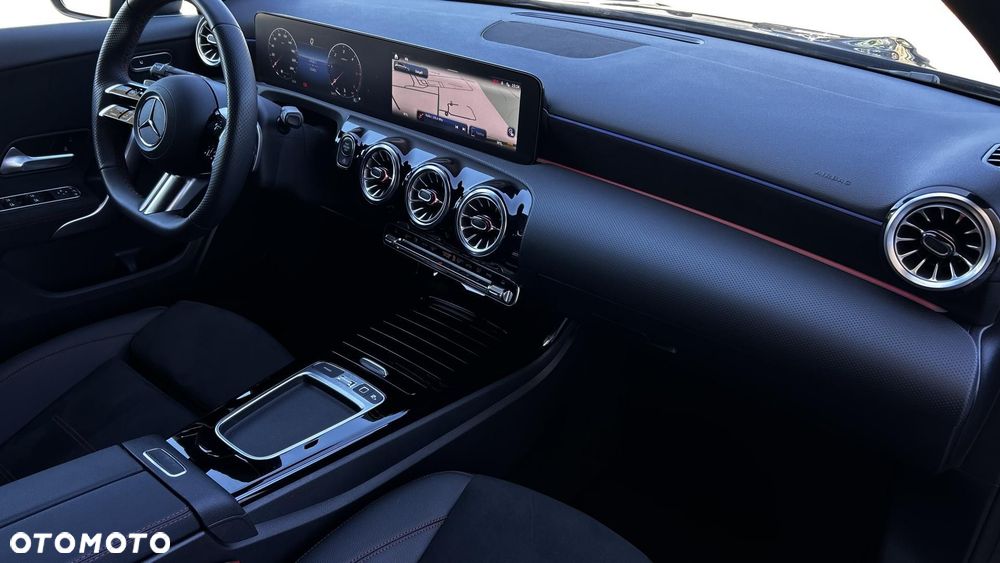 Mercedes-Benz Klasa A 220 d AMG Line 8G-DCT - 23