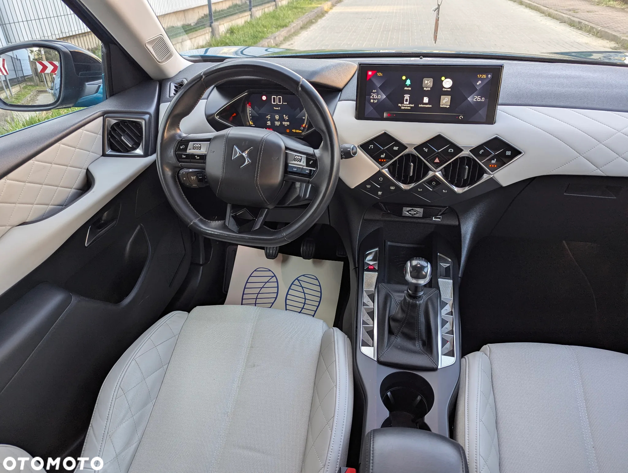 DS Automobiles DS 3 Crossback PureTech 100 Bastille - 9