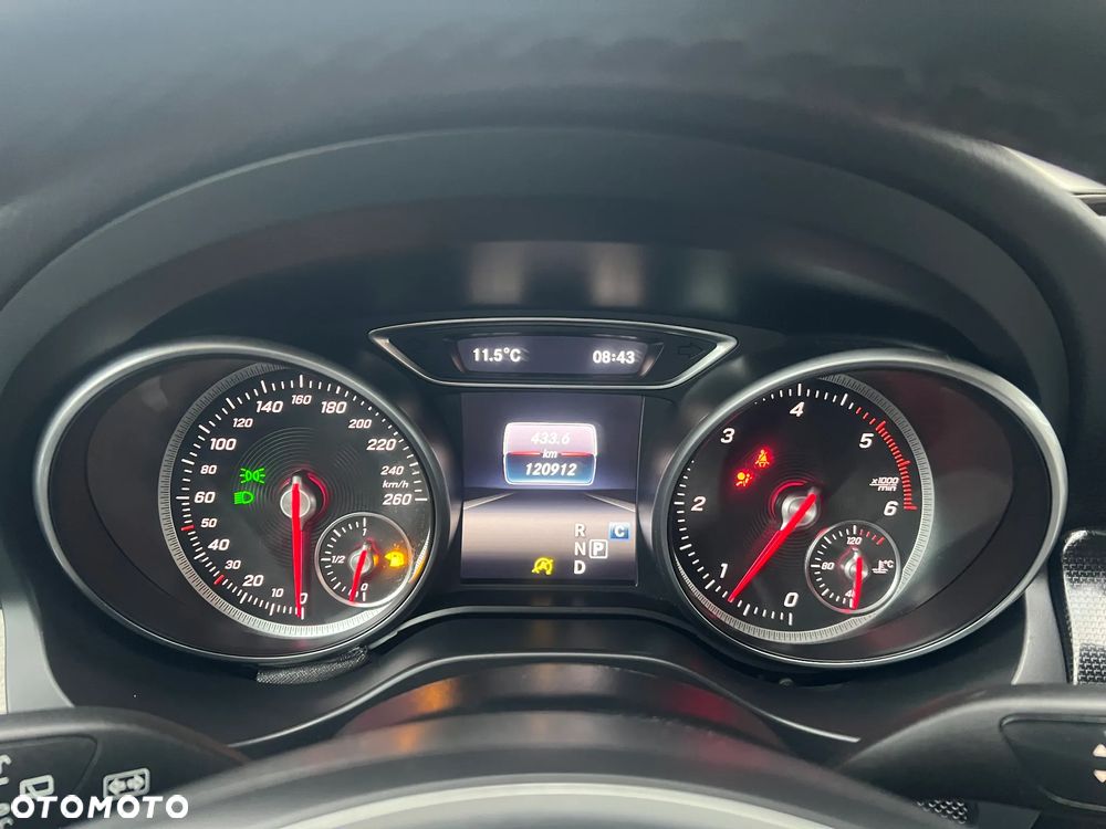 Mercedes-Benz CLA Shooting Brake 200 (CDI) d 7G-DCT - 13