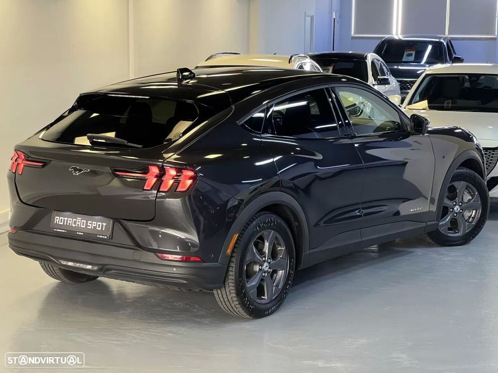 Ford Mustang Mach-E Standard AWD - 10