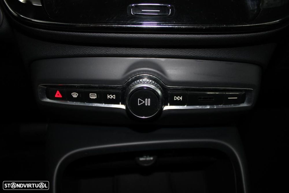 Volvo XC 40 Recharge 82 kWh Single M. Extended Range RWD Core - 19