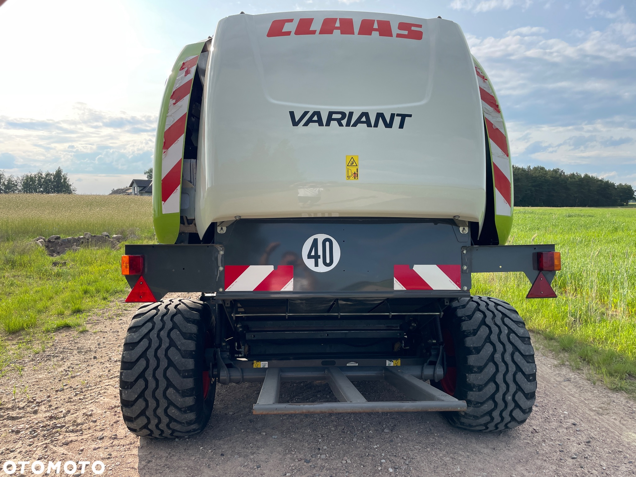 Claas Variant 380 - 3