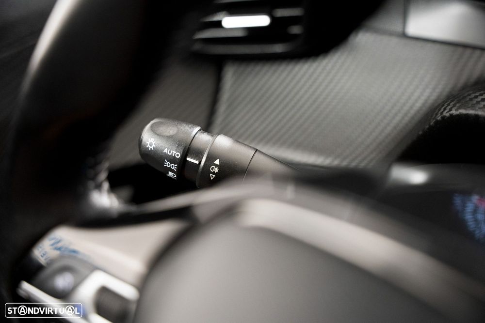 Peugeot 2008 1.2 PureTech Active - 8