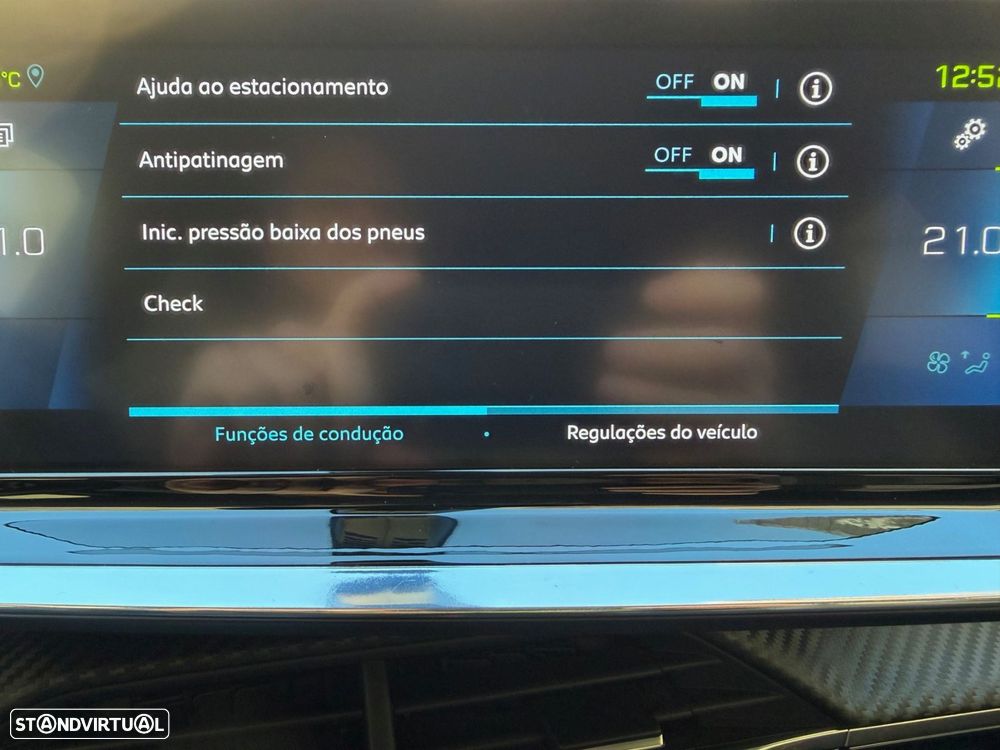 Peugeot e-2008 50 kWh Allure - 38