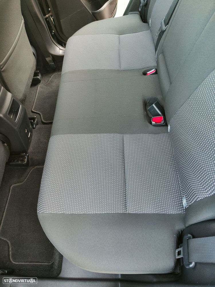 Toyota Auris 1.4 D-4D Com.+P.Sport+Navi - 28