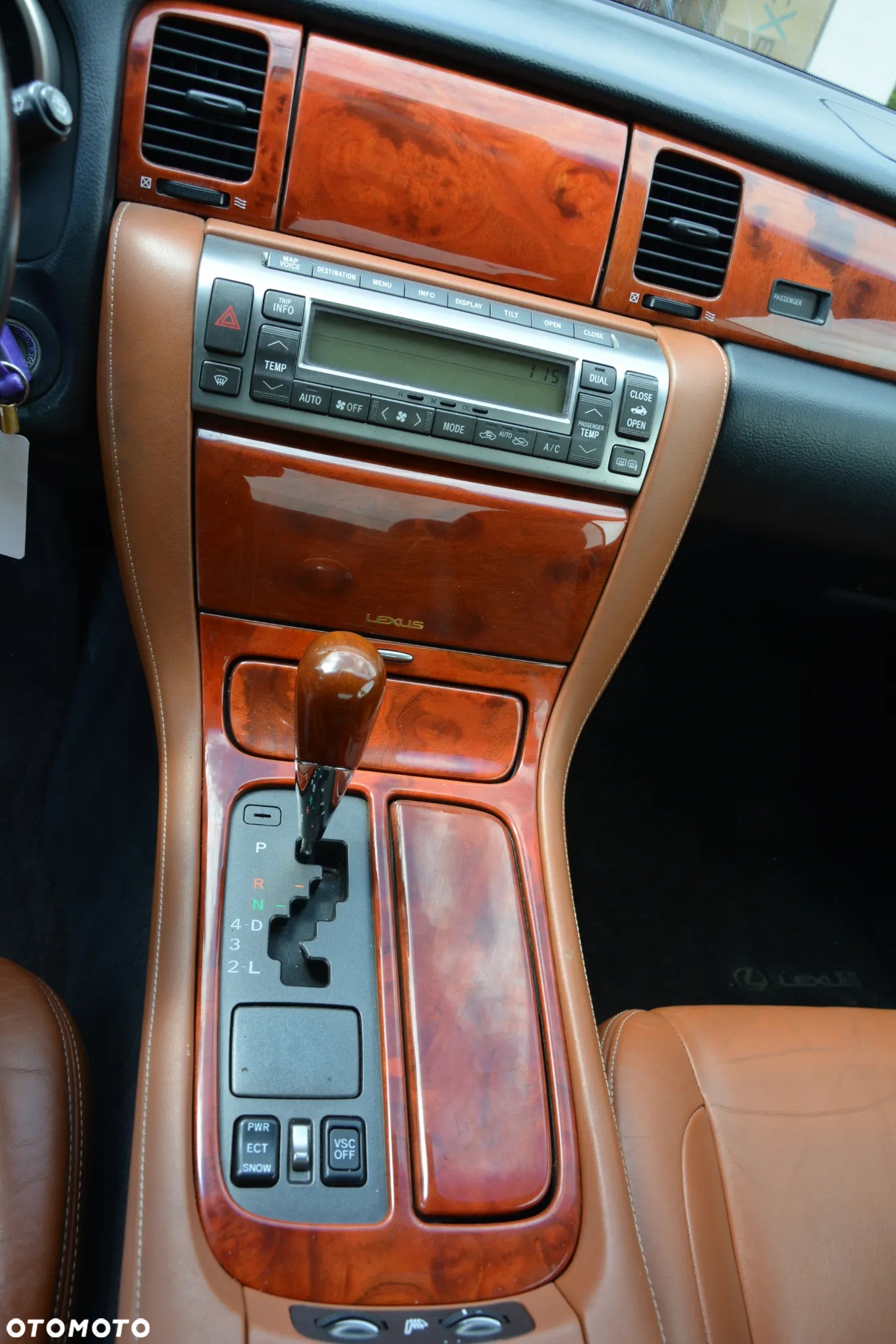 Lexus SC 430 - 15
