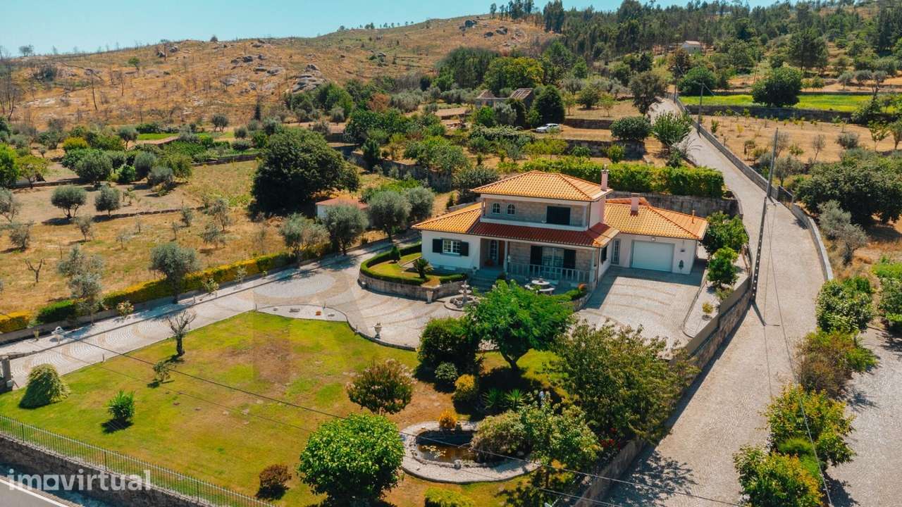 Encantadora Moradia T4 + Moradia para reconstrução, com Projecto aprov - Grande imagem: 4/29