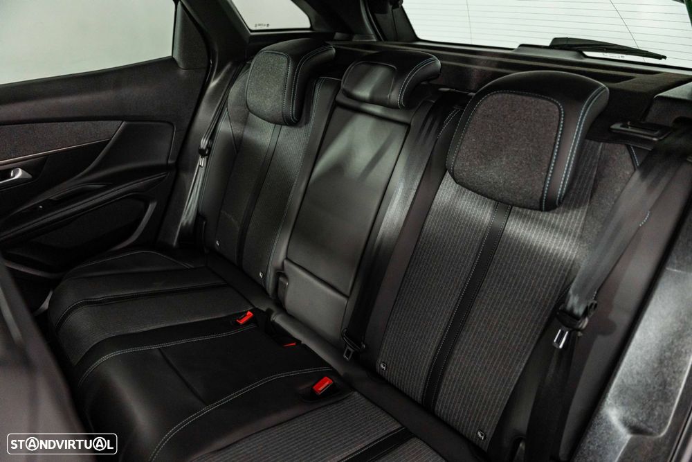 Peugeot 3008 1.6 Hybrid Allure Pack e-EAT8 - 11