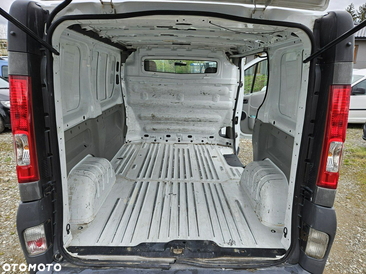 Renault Trafic - 12