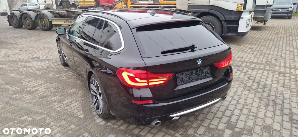 BMW Seria 5 525d Luxury Line sport - 7