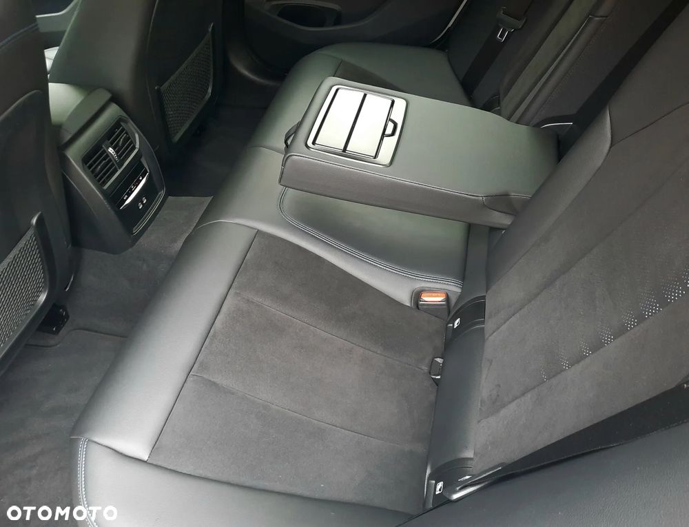 BMW Seria 3 320d xDrive M Sport sport - 14