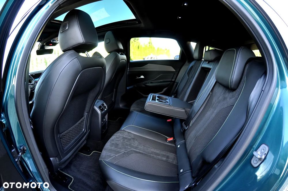 Peugeot 308 180 e-EAT8 GT - 26