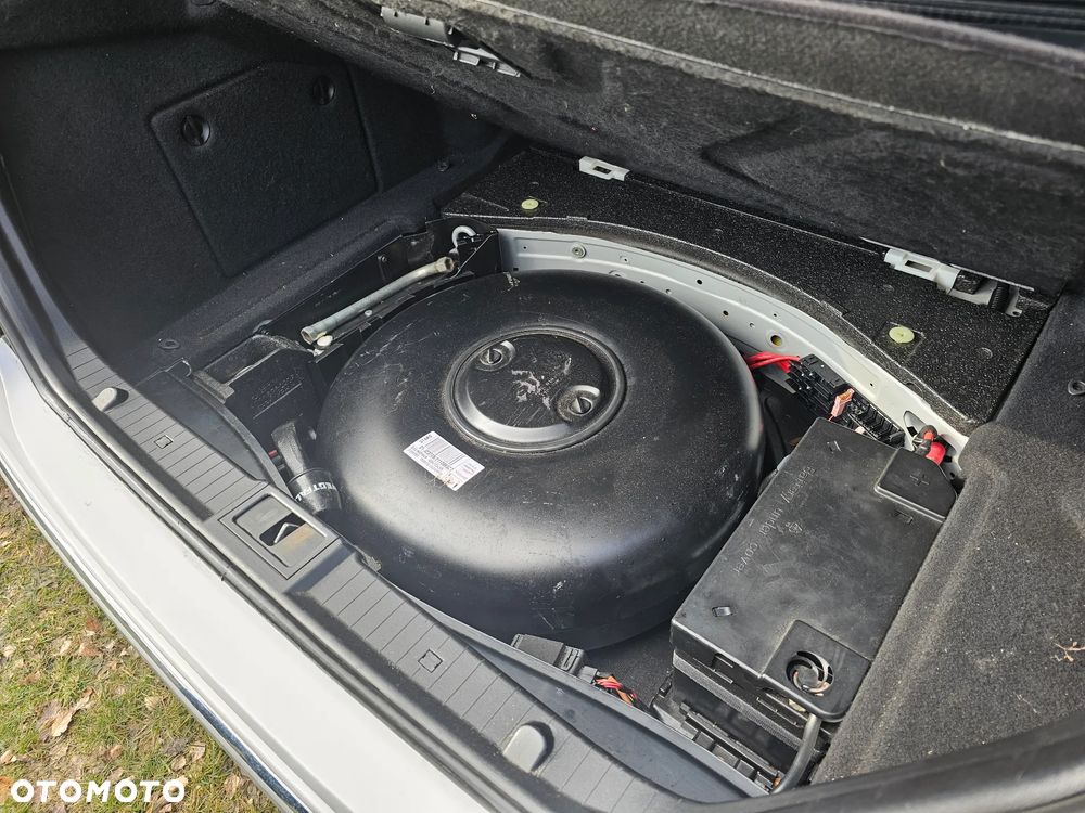 Mercedes-Benz Klasa E 200 Kompressor Automatik Elegance - 26