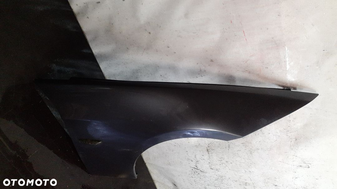 * BŁOTNIK PRAWY PRZÓD BMW E90 E91  SPARKLING GRAPHITE - 3