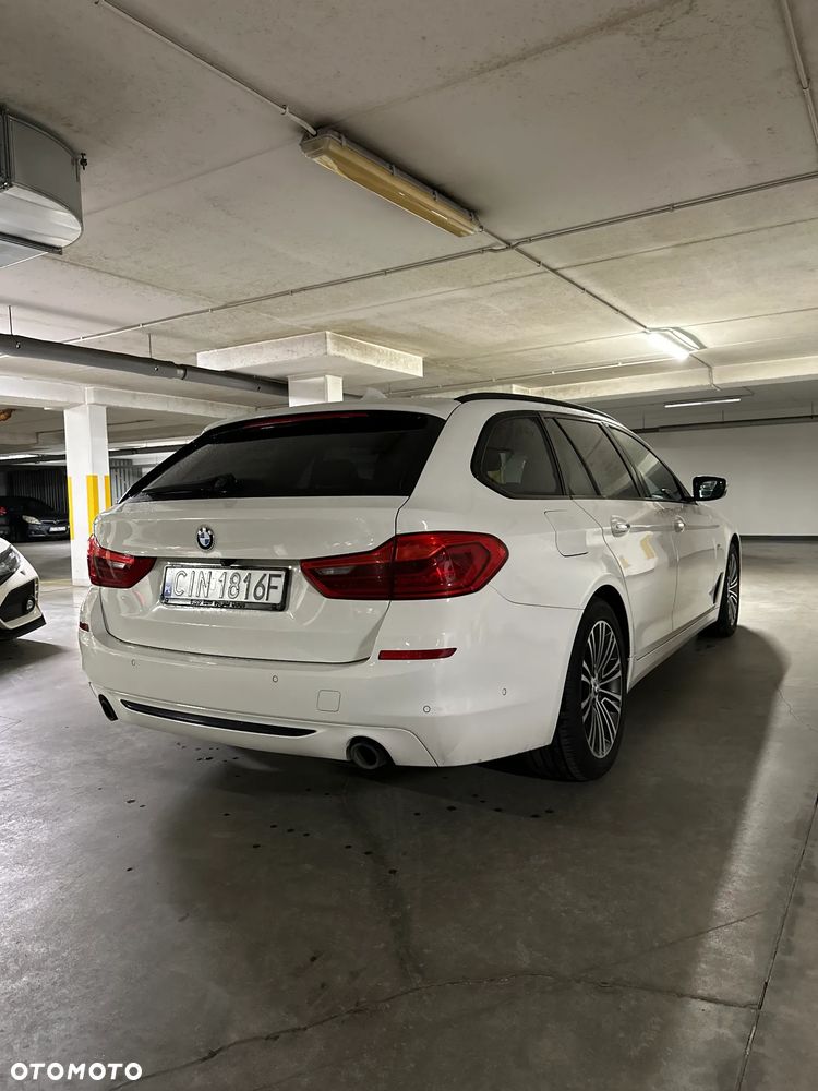 BMW Seria 5 520d xDrive Sport Line sport - 8