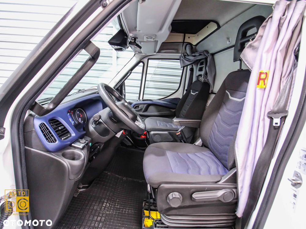 Iveco DAILY CHŁODNIA + MROŹNIA + AGREGAT x 2 + AUTOMAT - 9