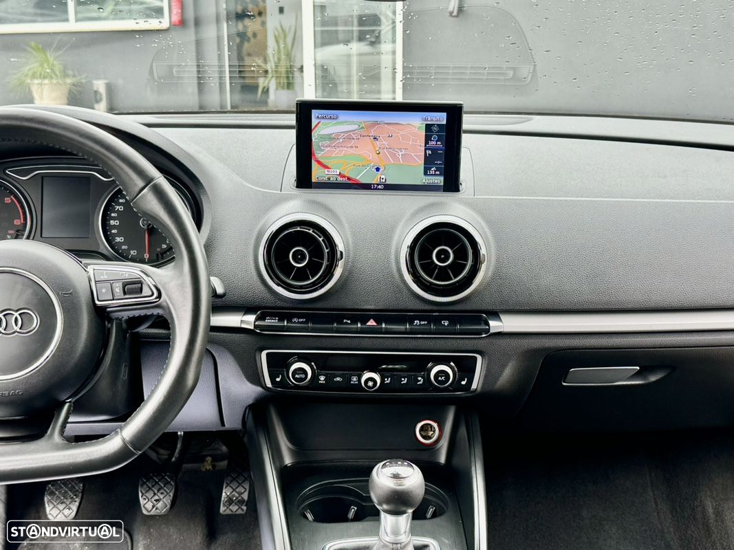 Audi A3 Limousine 2.0 TDI S-line - 52
