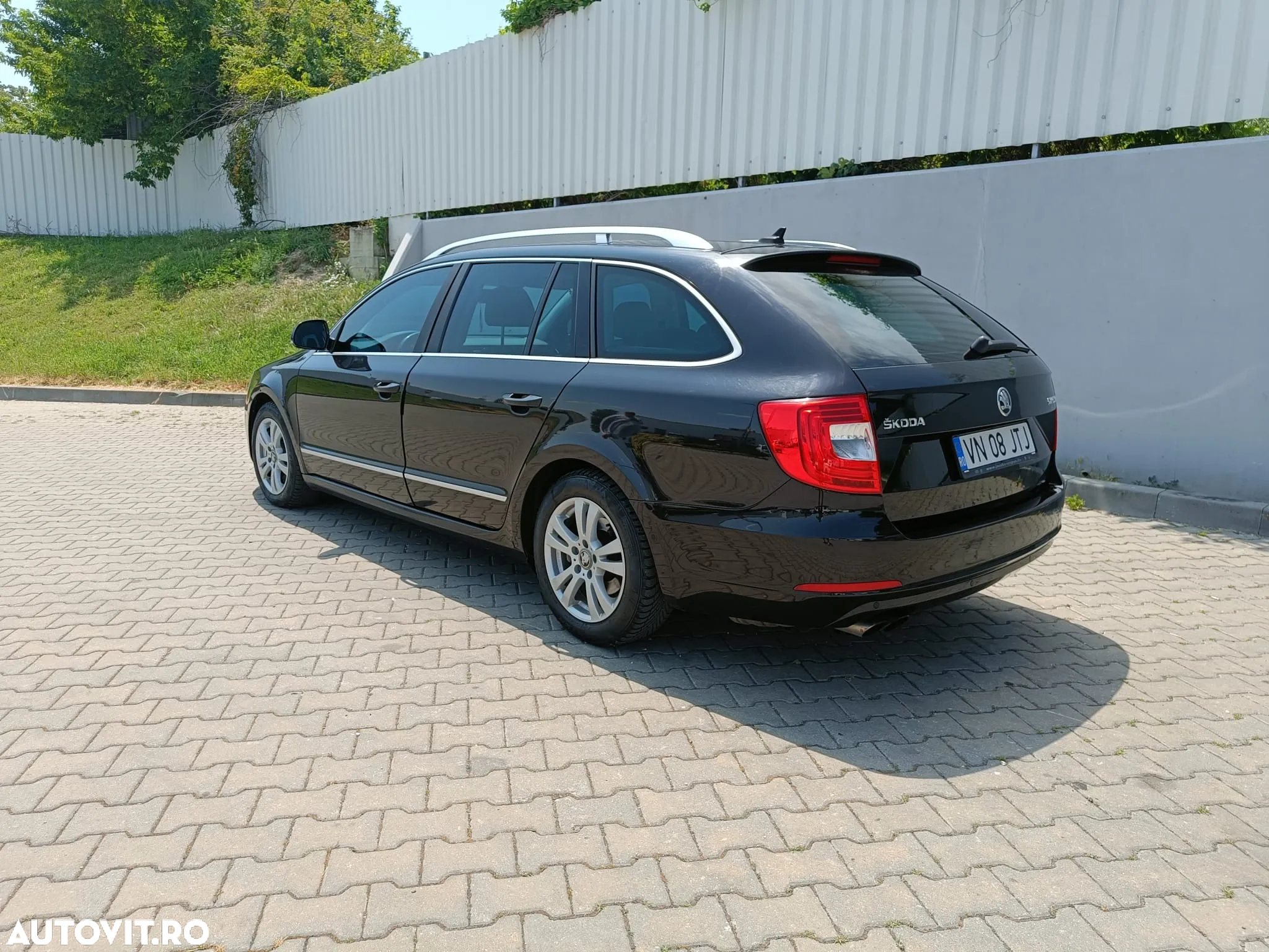 Skoda Superb 2.0 TDI DSG Elegance - 3