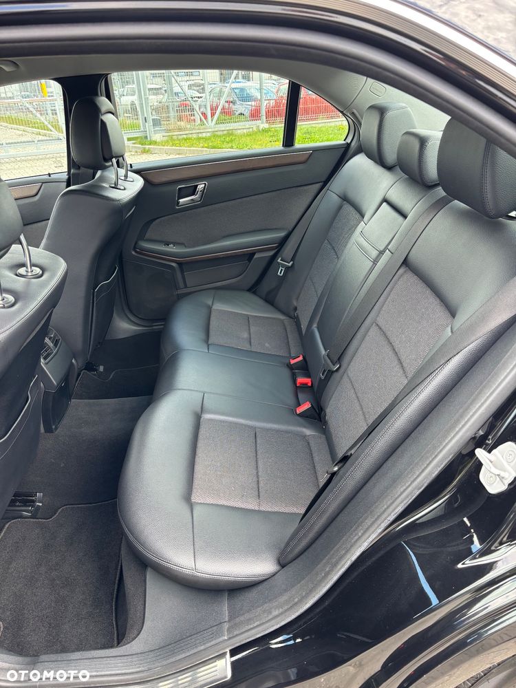 Mercedes-Benz Klasa E 220 CDI 7G-TRONIC Avantgarde - 17