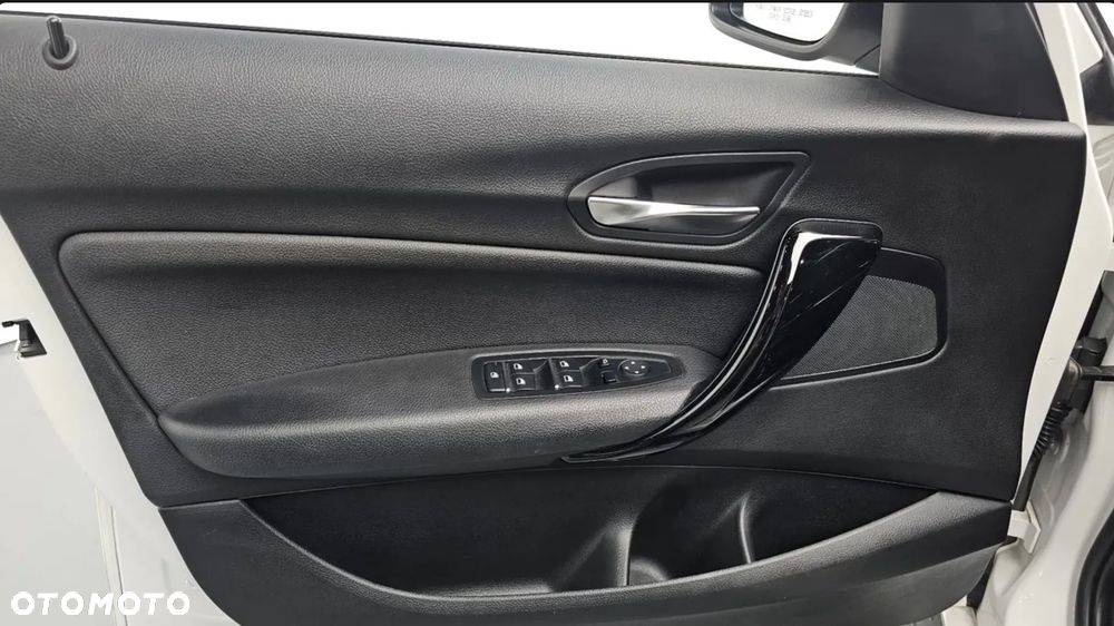 BMW Seria 1 118d Edition Colorvision - 7