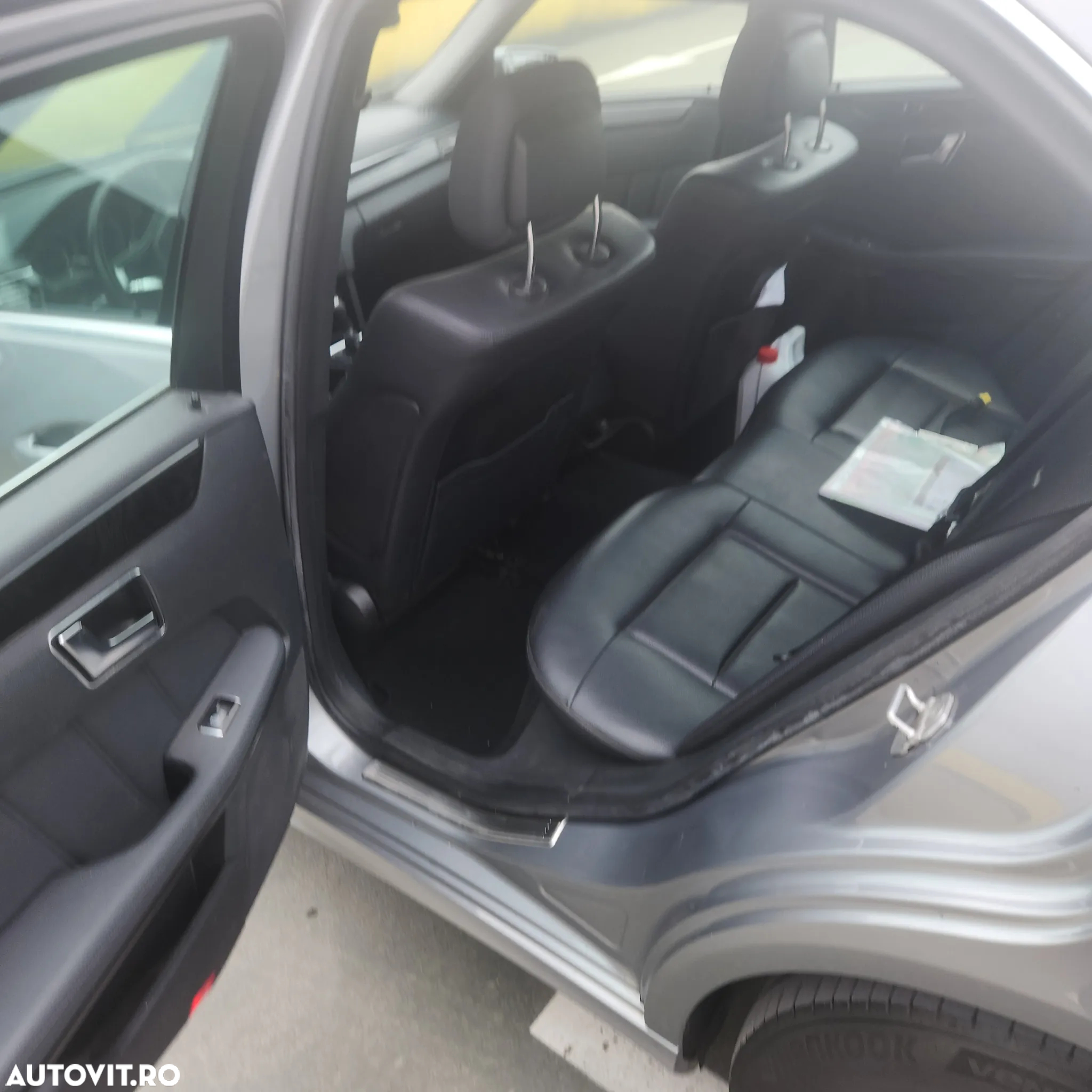 Mercedes-Benz E 200 BlueTEC Avantgarde - 6