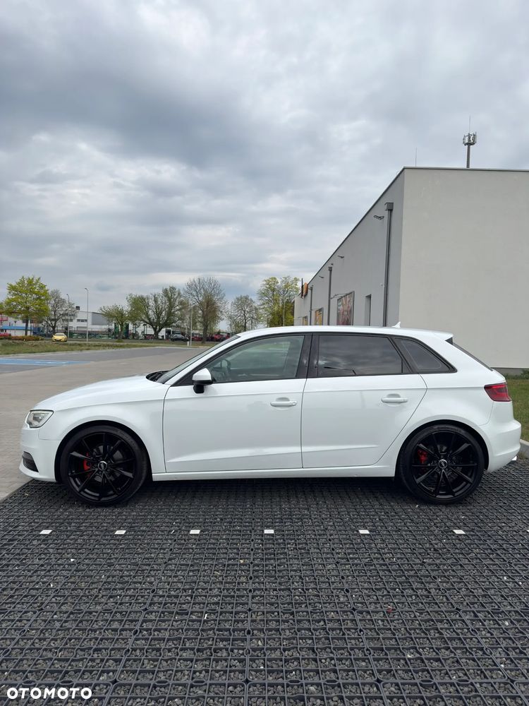 Audi A3 Sportback 2.0 TDI Ambiente - 5