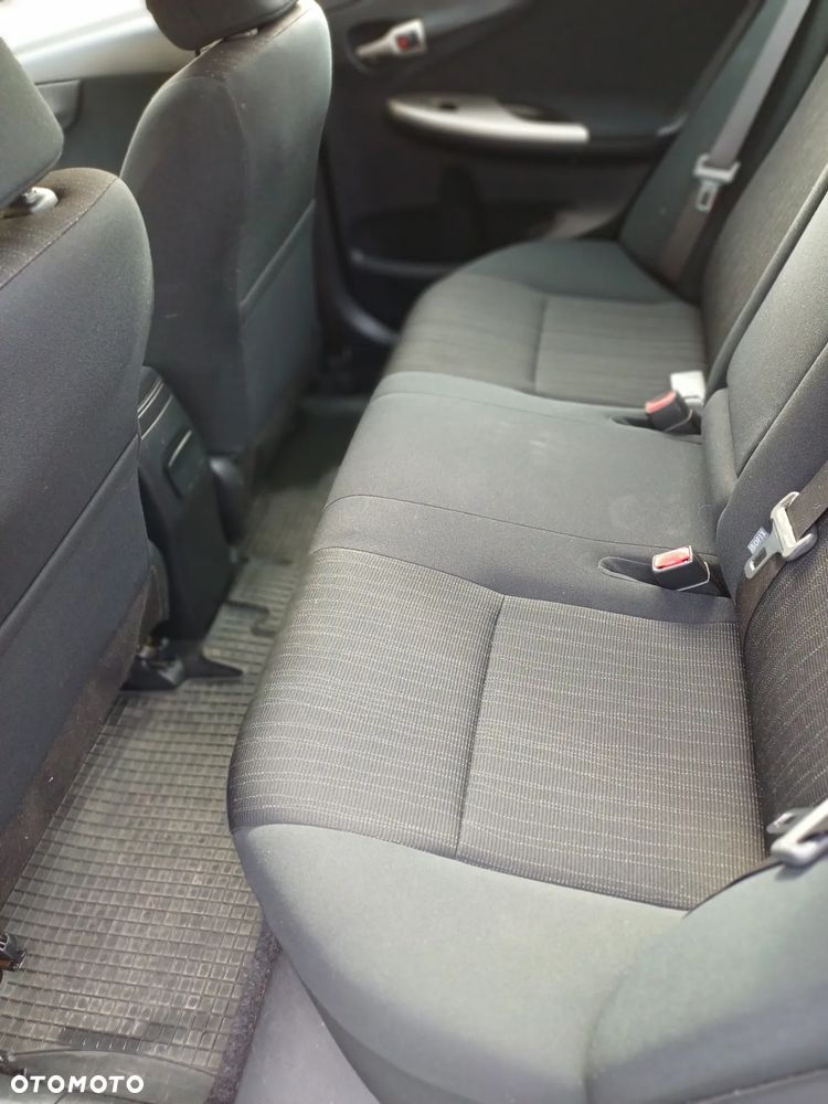 Toyota Corolla 1.4 VVT-i Luna - 11