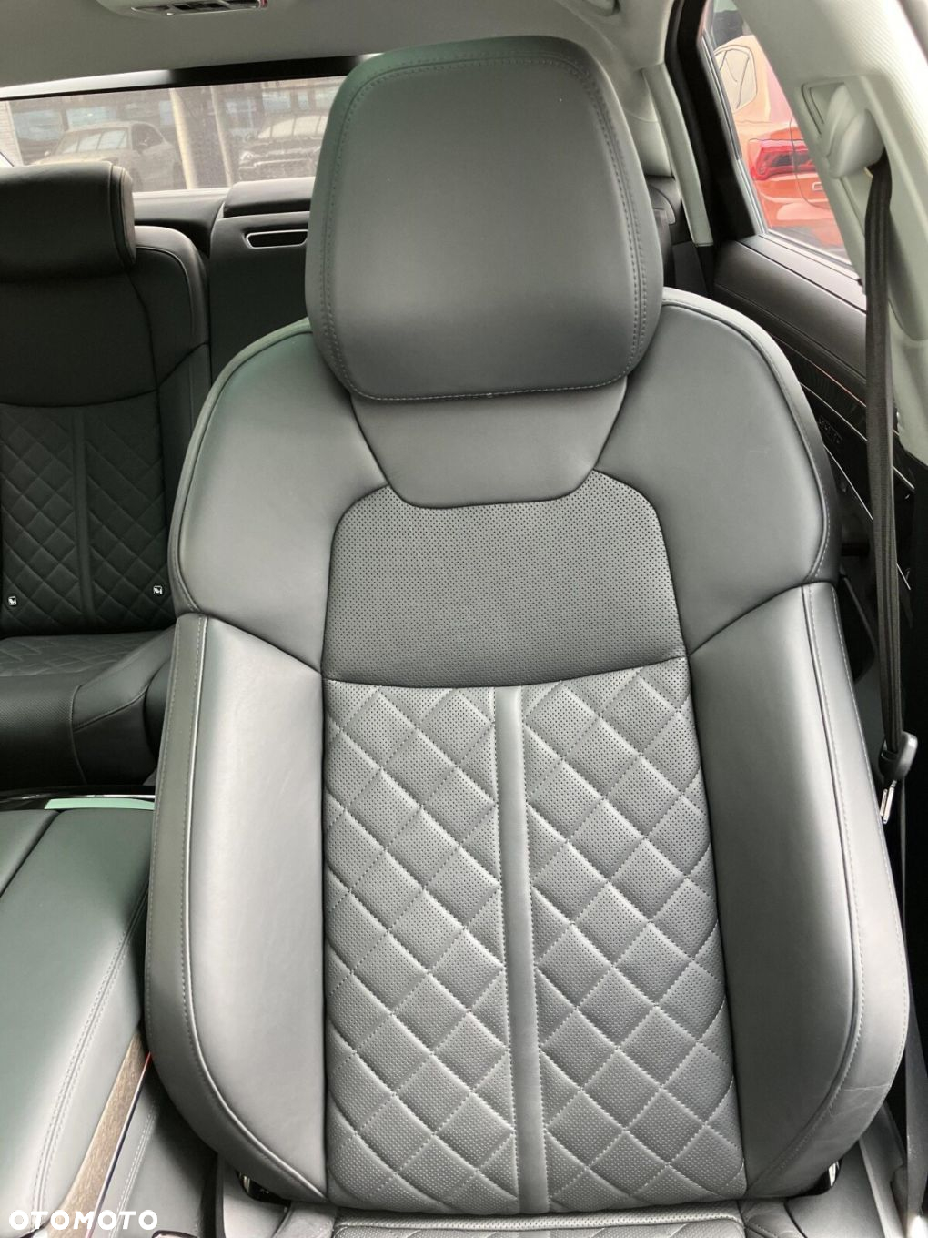 Audi A8 - 15
