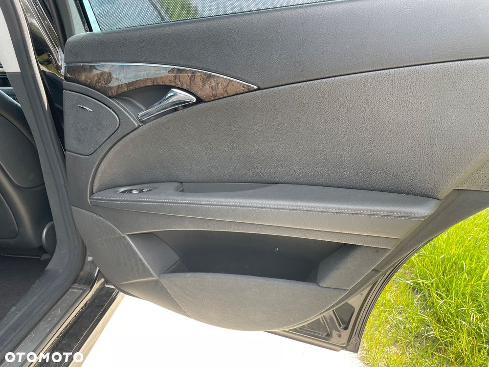 Mercedes-Benz Klasa E 320 CDI Avantgarde - 25