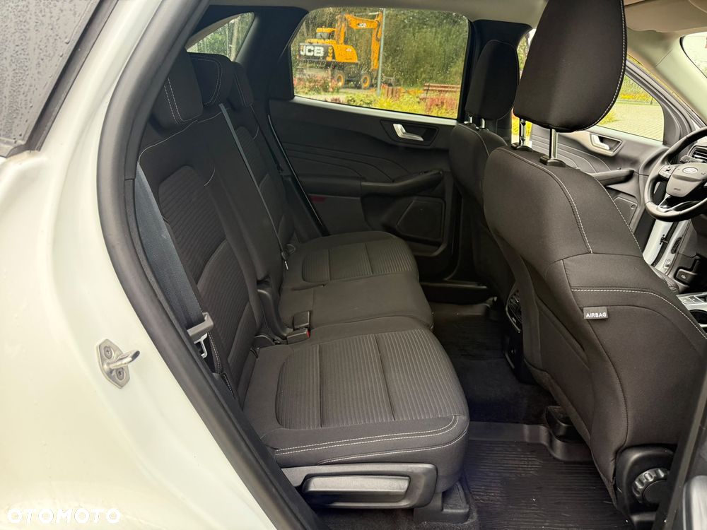 Ford Kuga - 18