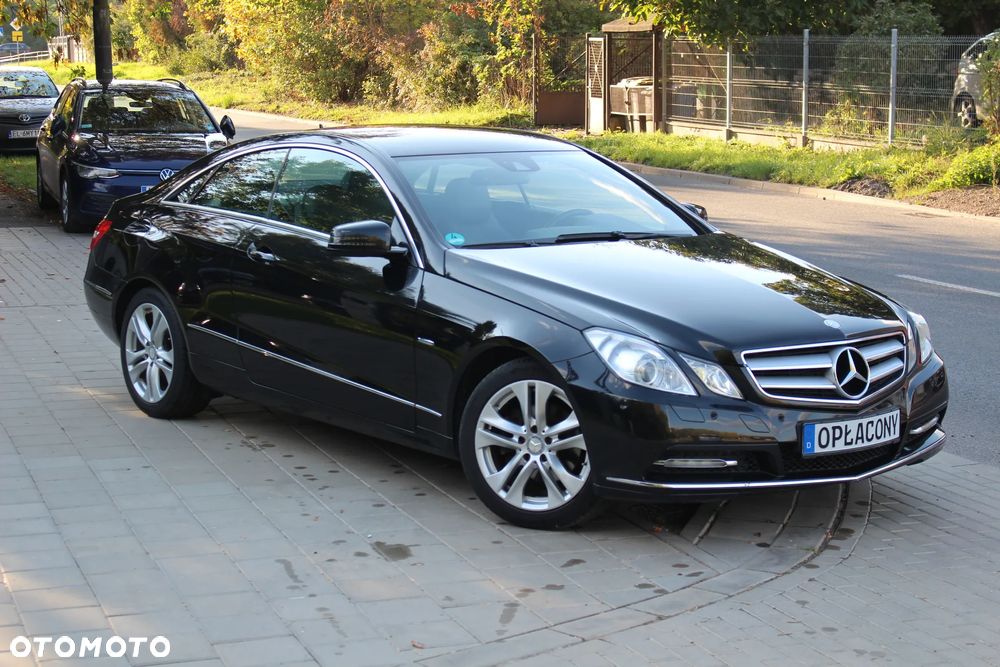 Mercedes-Benz Klasa E 200 CGI BlueEffICIENCY - 4