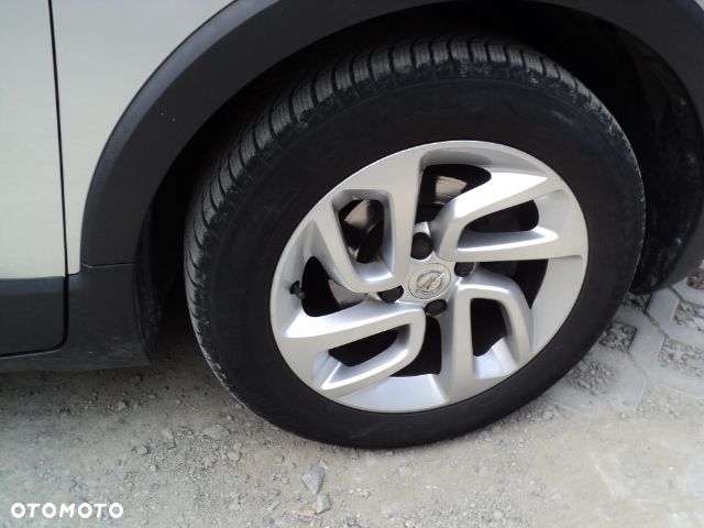 Opel Crossland X - 13