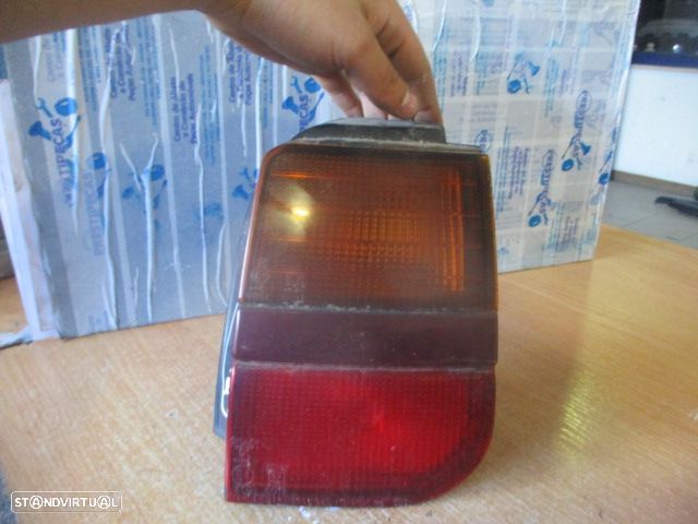 Farol Tras 0431536R MITSUBISHI SPACE WAGON 1993 2.0TD 82CV 5P VERMELHO DRT STANLEY - 1
