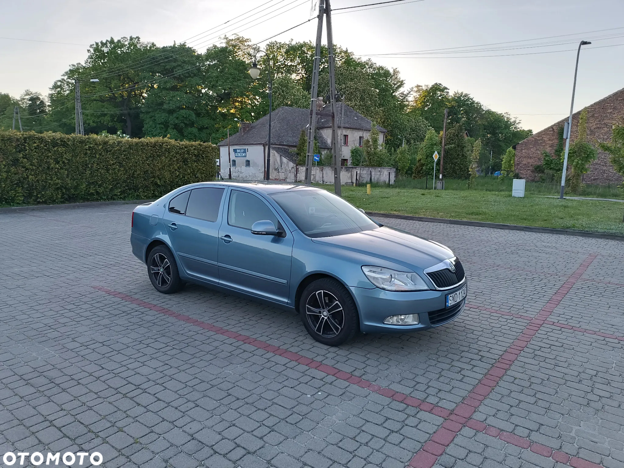 Skoda Octavia 1.6 Ambition - 9