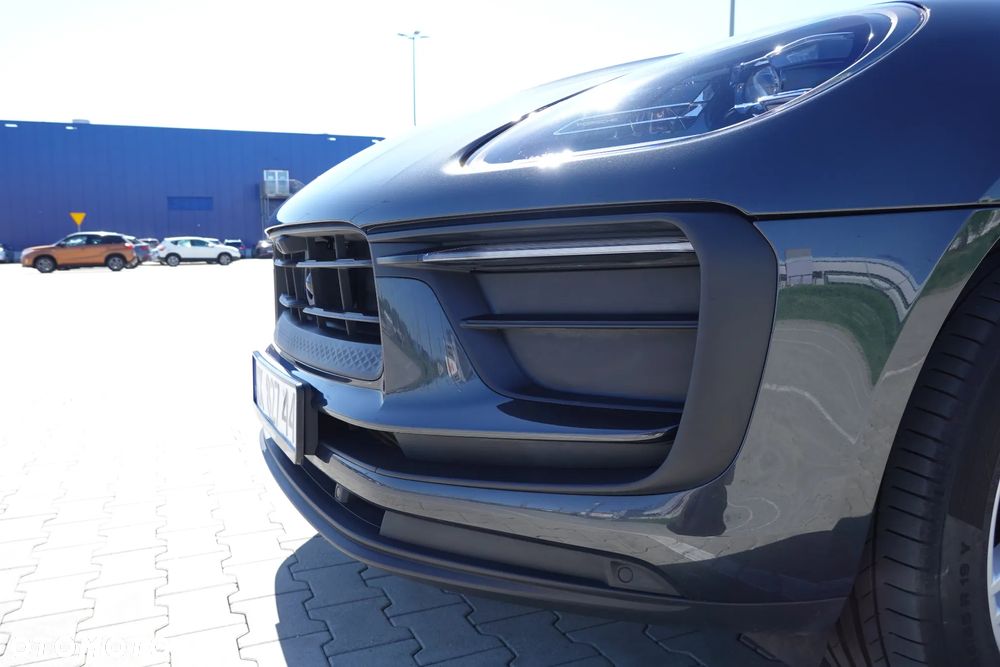 Porsche Macan Standard - 16