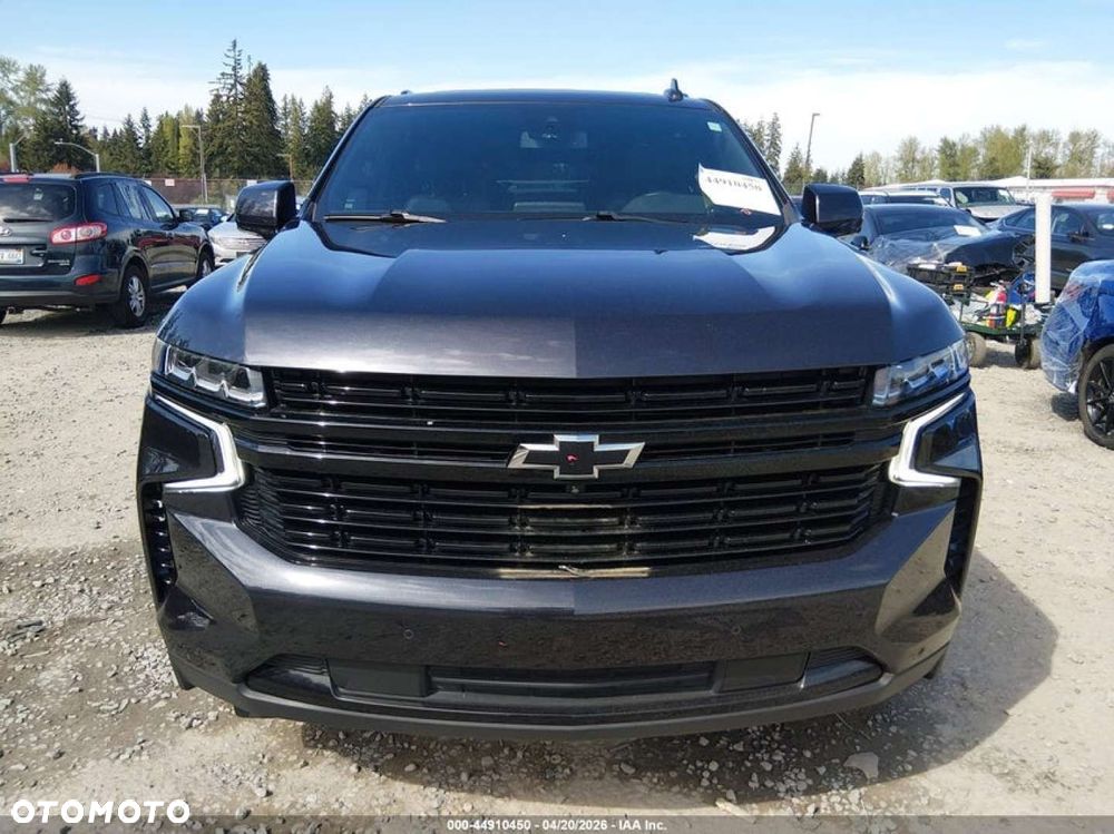 Chevrolet Suburban - 2