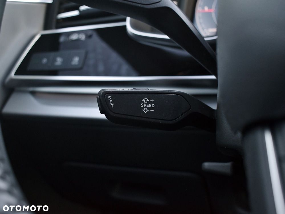 Audi Q8 - 15