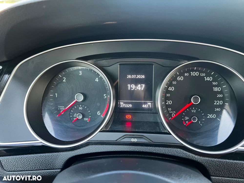 Volkswagen Passat 2.0 TDI DSG Highline - 33