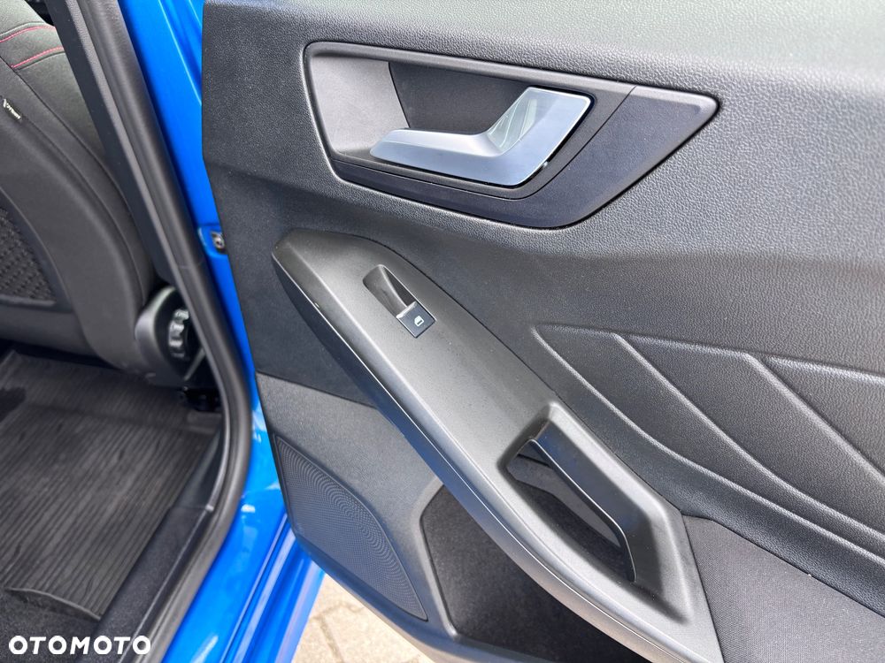 Ford Focus 1.0 EcoBoost mHEV ST-Line X - 34