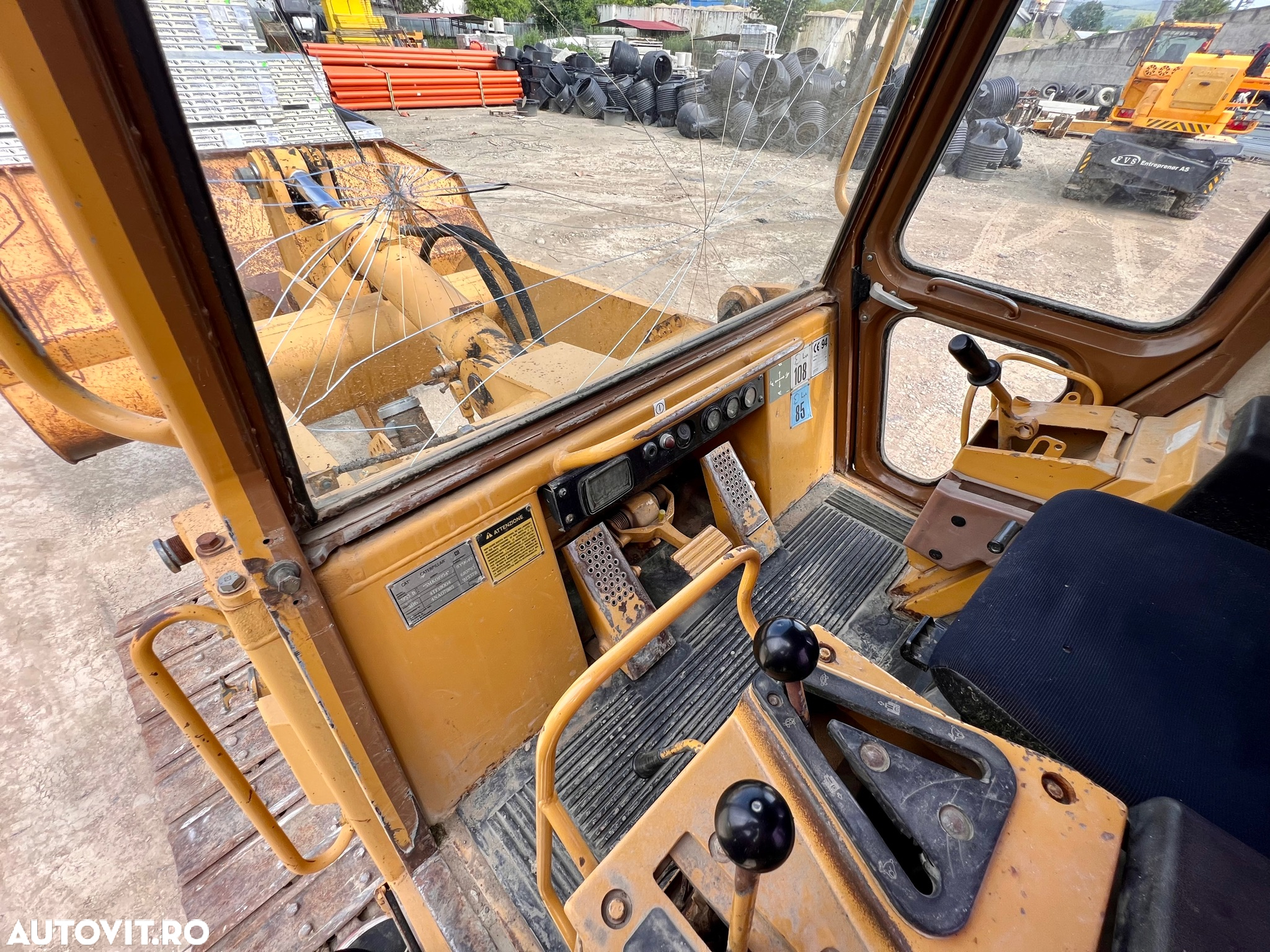 Caterpillar 953b - 13