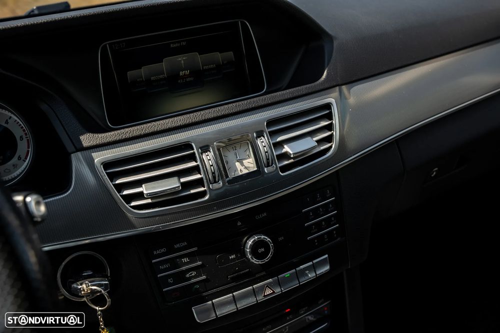 Mercedes-Benz E 220 CDi Avantgarde BE Auto. - 19