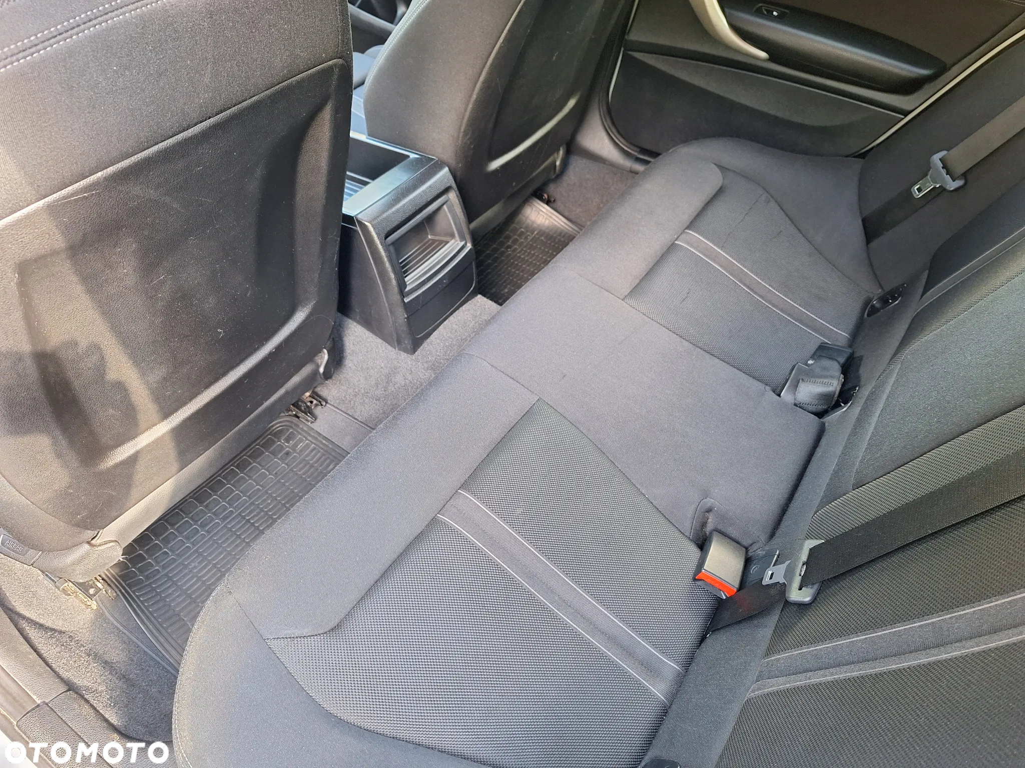 BMW Seria 1 116d EfficientDynamics - 16
