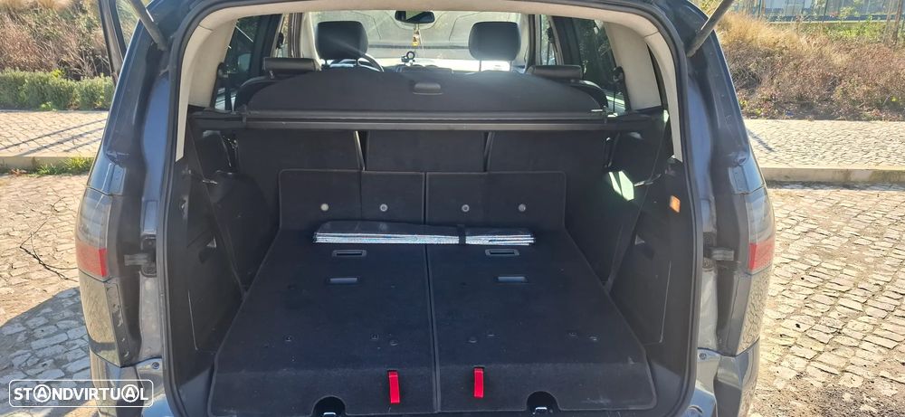 Ford S-Max 2.0 TDCi Titanium 7L - 12