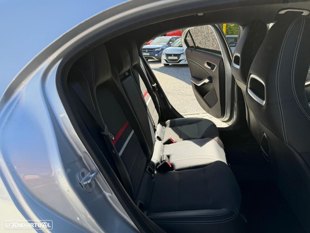 Mercedes-Benz A 180 CDI (BlueEFFICIENCY) Urban - 9