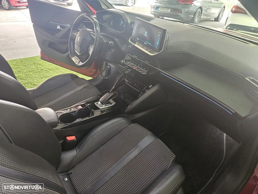 Peugeot e-208 50 kWh GT Pack - 28