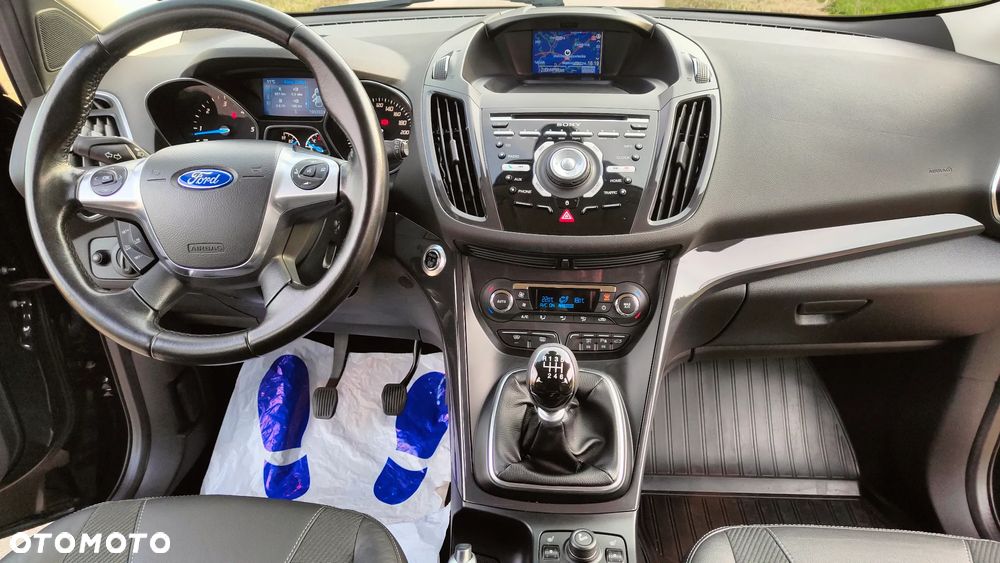 Ford Kuga 2.0 TDCi 4x4 Titanium - 16