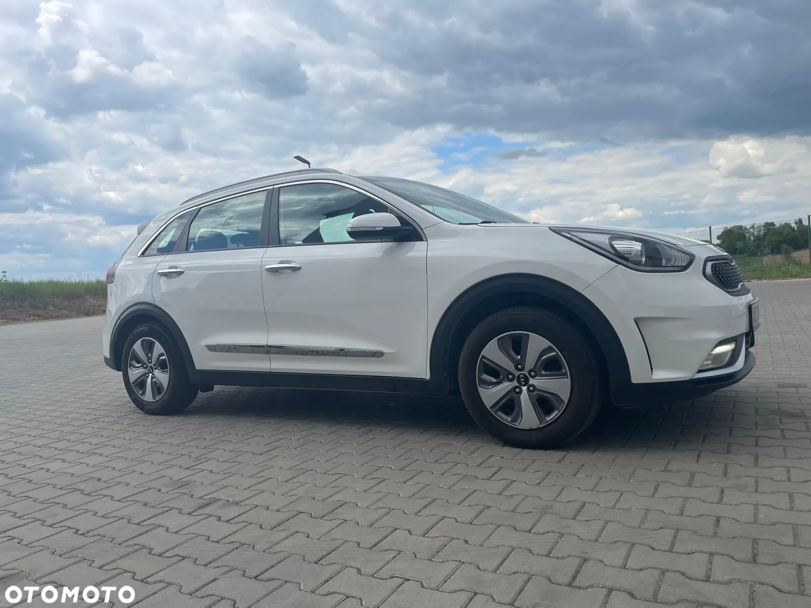 Kia Niro 1.6 GDI Plug-In Hybrid L - 17