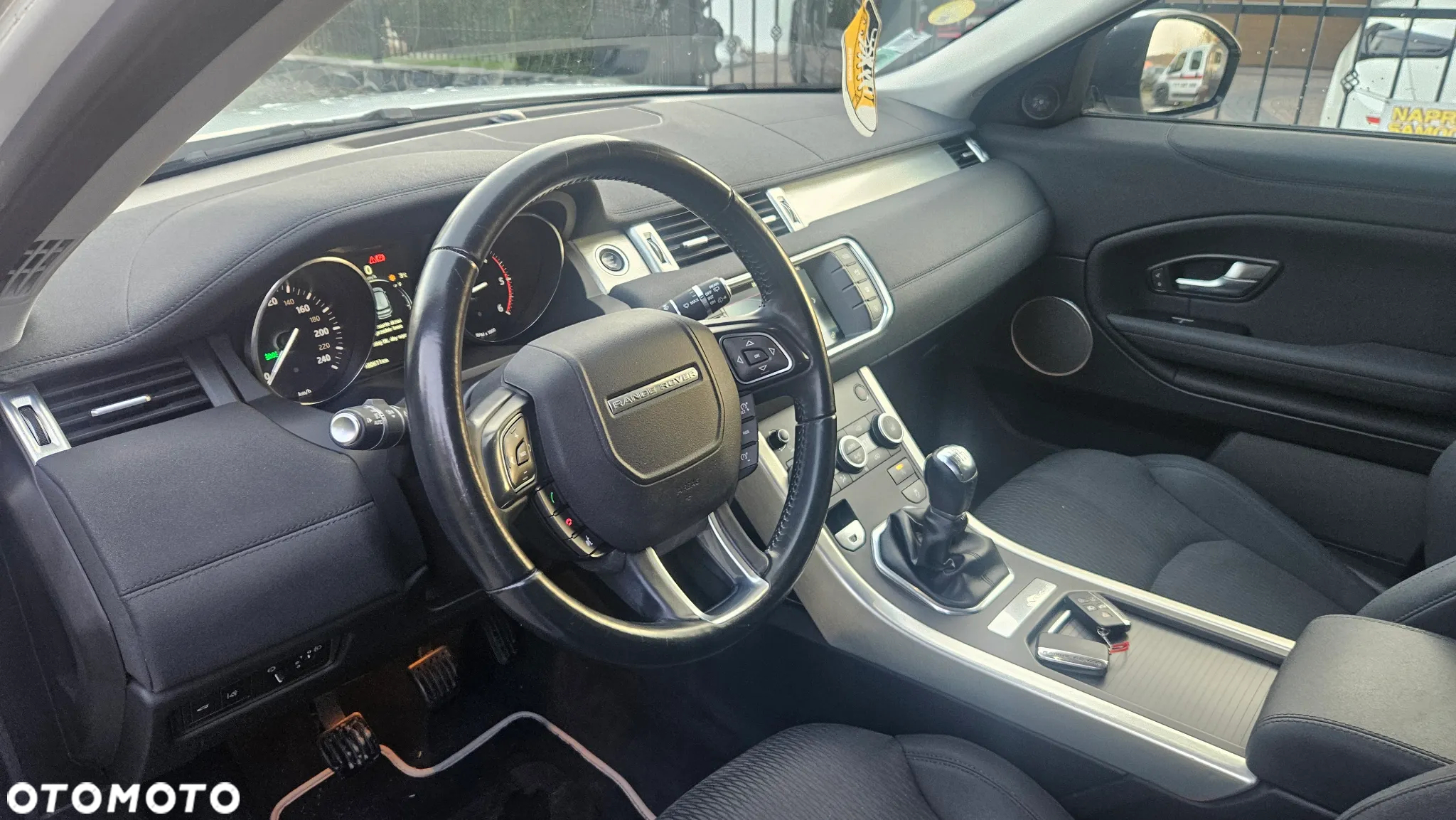 Land Rover Range Rover Evoque 2.0 D150 R-Dynamic - 38
