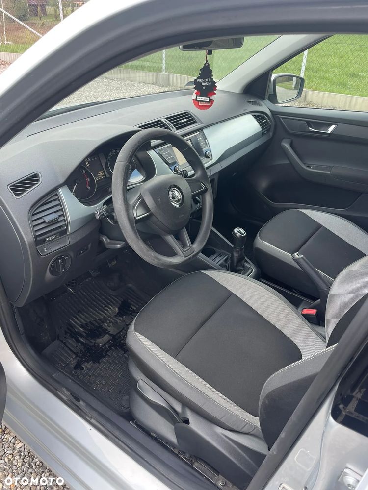 Skoda Fabia - 12